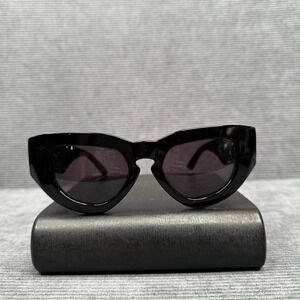 Grey Ant Above Average Black Cat Eye Sunglasses‎ Carl Zeiss Optics Italy